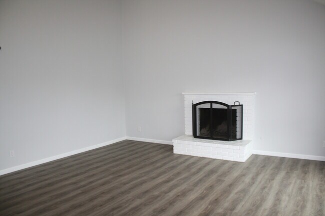 Building Photo - Property Rochester