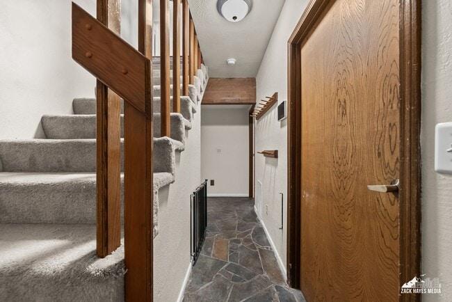 Building Photo - Towne East Single Family Home