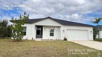 Building Photo - Available NOW! Adorable 4 Bedroom, 2 Bathr...