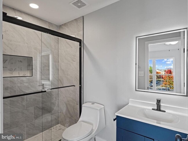 Building Photo - 13133 Park Crescent Cir