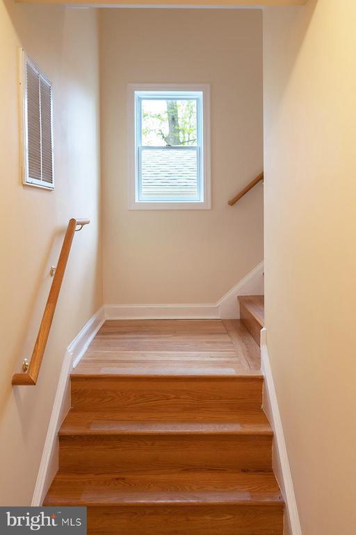 Building Photo - 1611 Avenue B