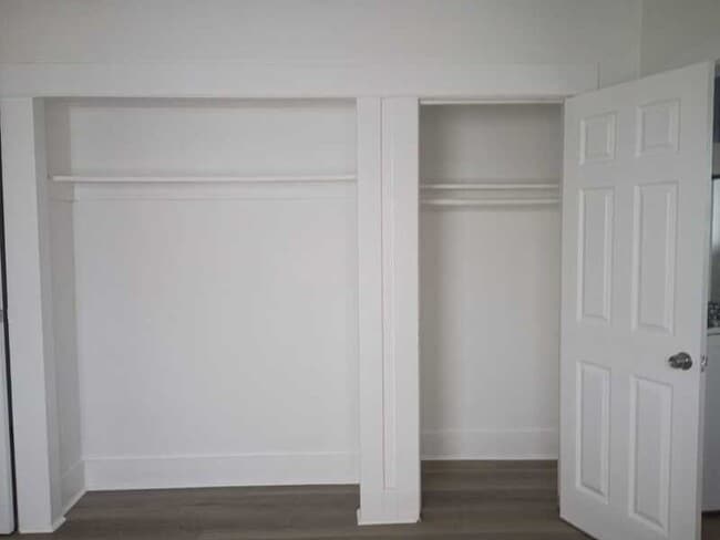 Building Photo - 415 N Virginia Ct