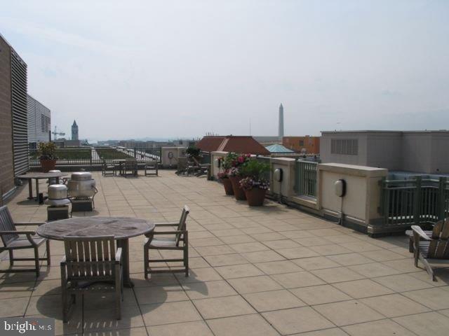 Building Photo - 1150 K St NW