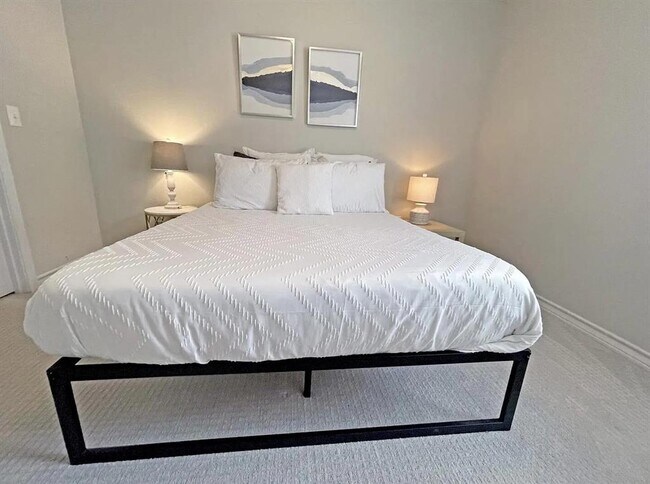 Building Photo - 7516 Saginaw Dr