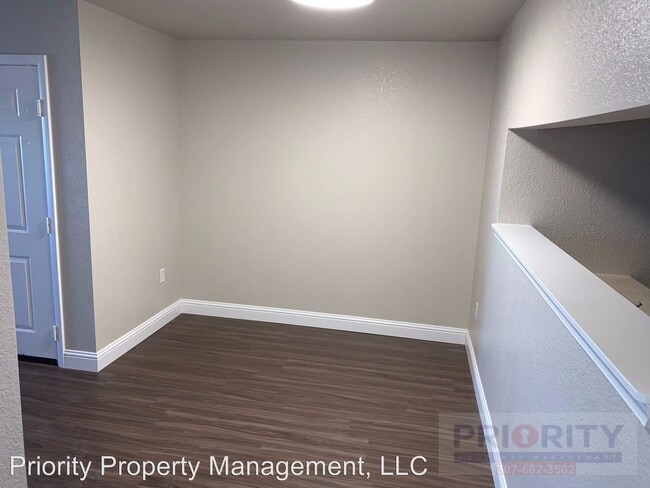 Building Photo - 1101 Desert Hills Cir E