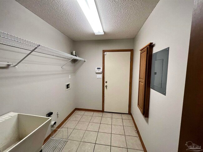 Building Photo - 9046 Caribbean Dr
