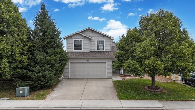 Primary Photo - Spacious 3-Bed,2.5-Bath Home with Fenced Yard