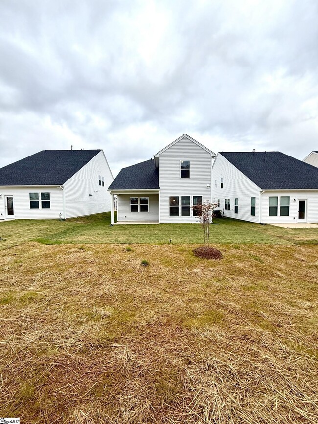 Building Photo - 139 Gervais Cir