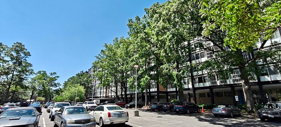 Building Photo - 1301 Delaware Ave SW
