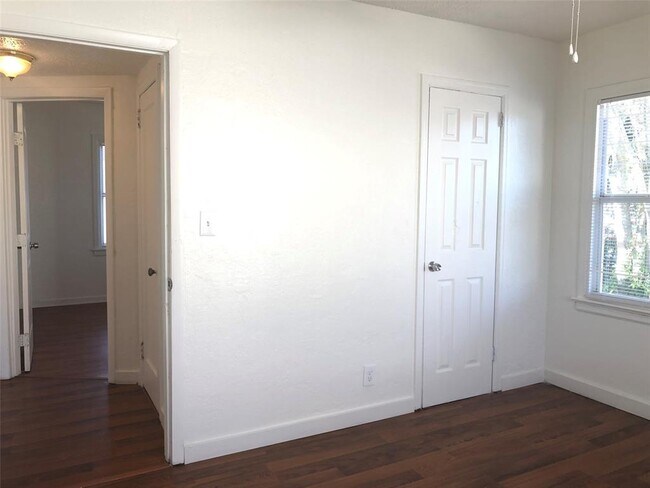 Building Photo - 3511 21st St N