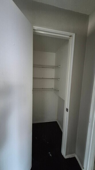 Building Photo - 520 Forrer Blvd