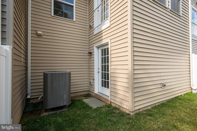 Building Photo - 64 Tate Manor Dr