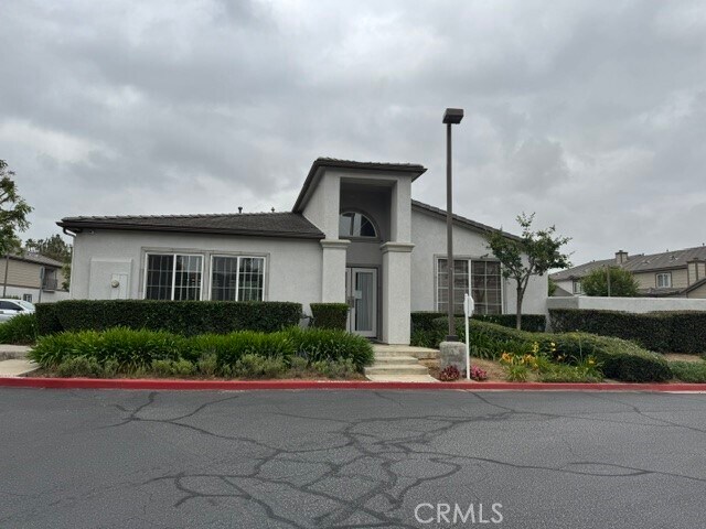 Building Photo - 1555 Orange Ave