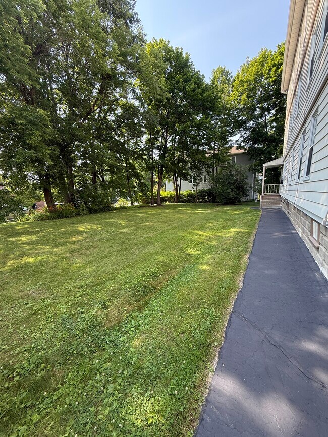 Building Photo - 96 Courtland St