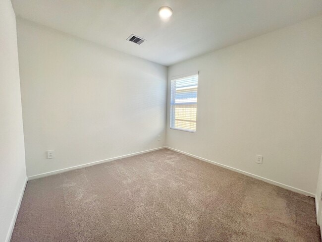 Building Photo - 3023 Mallorca Dr