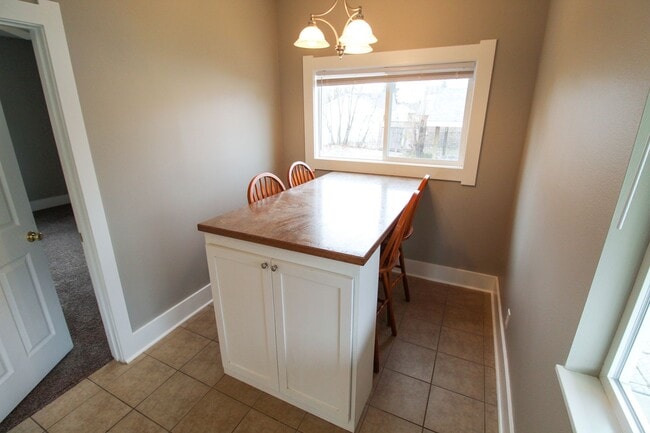 Building Photo - 2108 W Montgomery Ave