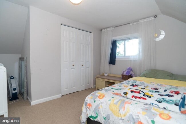 Building Photo - 70 Huckleberry Ln