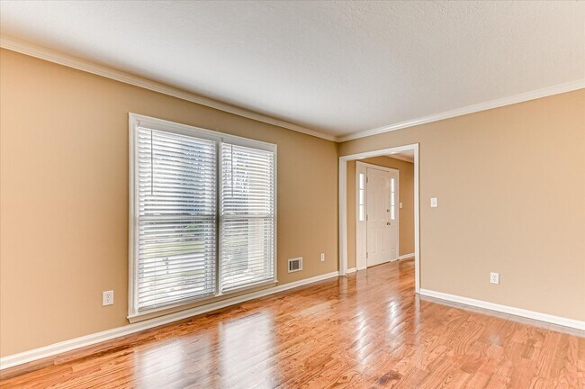 Building Photo - Home for Rent - 139 Spring Lakes Drive