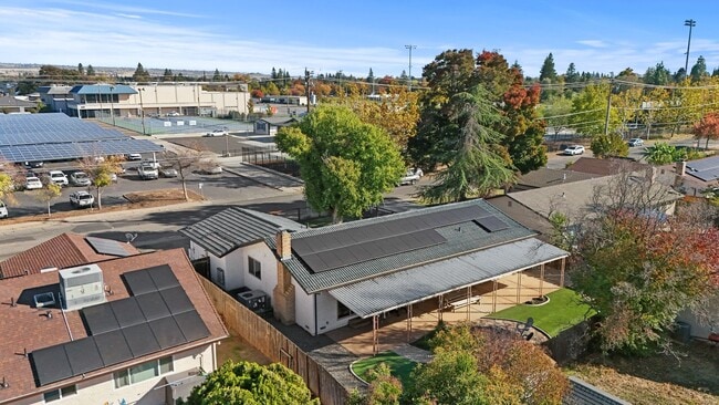 Building Photo - Updated North Chico 3BD/2BA with Solar & Covered Patio