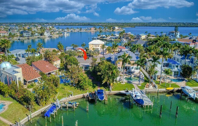 Building Photo - THIS SIZEABLE 4 BEDROOM, 3 ½ BATH, 2482 SQFT RESIDENCE IS READY FOR A LONG TERM RENTER.