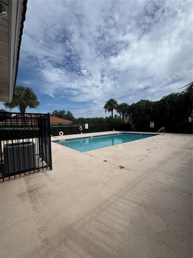 Building Photo - 4154 Castilla Circle