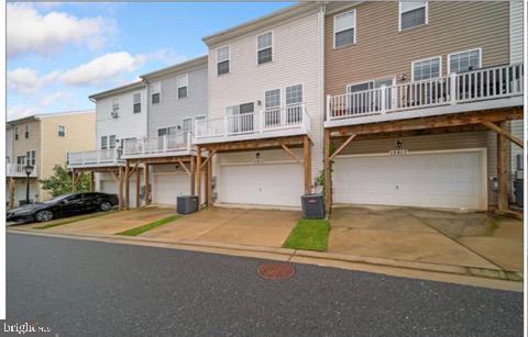 Building Photo - 12815 Sutherby Ln