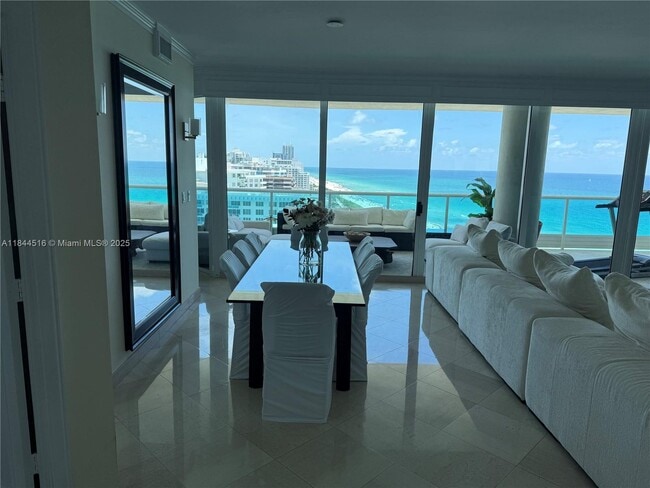 Building Photo - 5025 Collins Ave