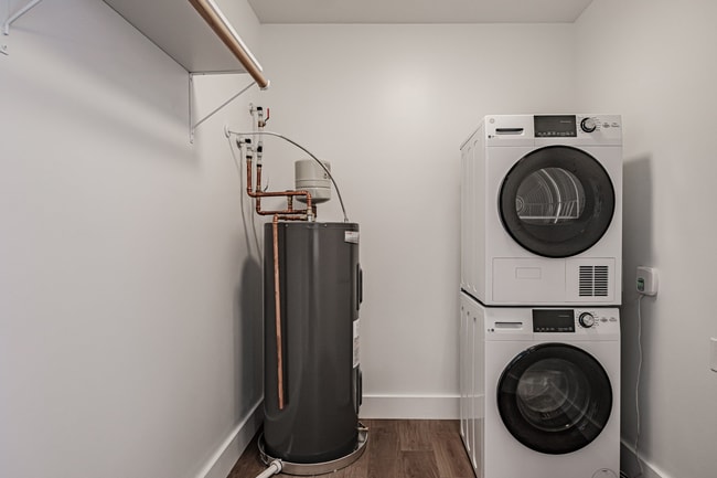 Building Photo - 5 Progress Wy