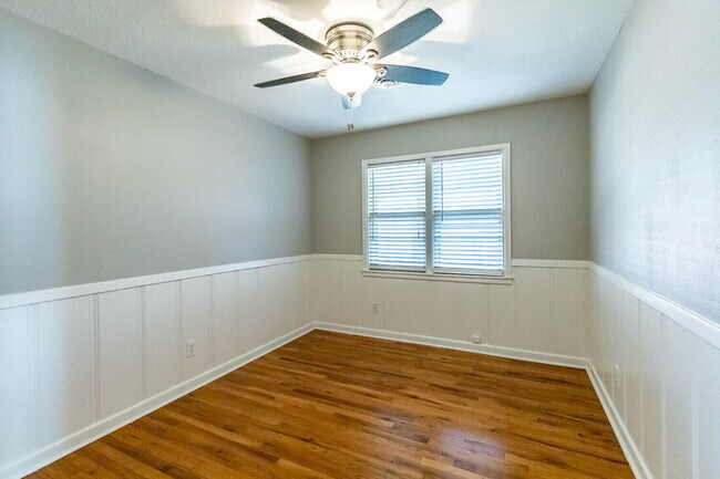 Building Photo - 3814 32nd St