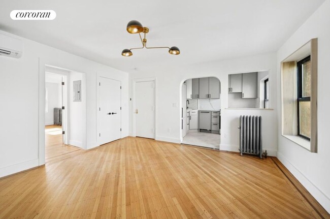 Primary Photo - 366 Clermont Ave
