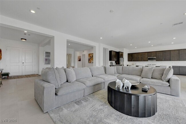 Building Photo - 10851 Mila Lndg Ave