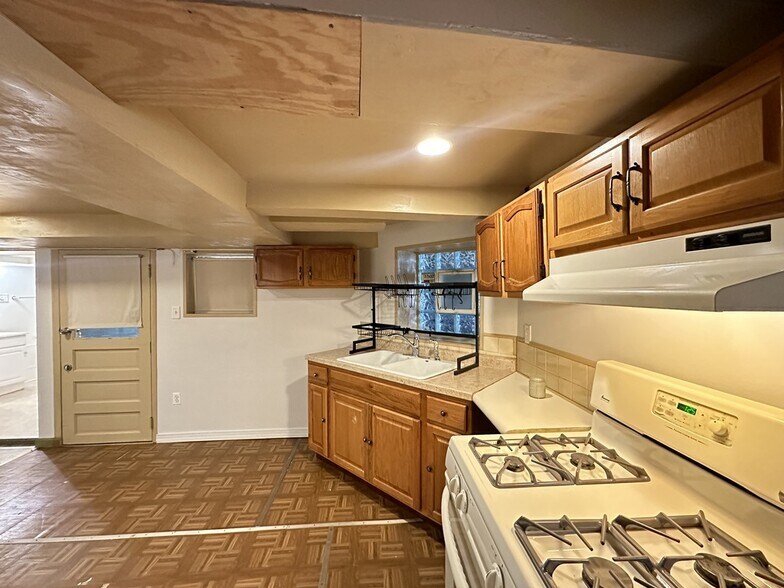 Building Photo - 4948 N Albany Ave
