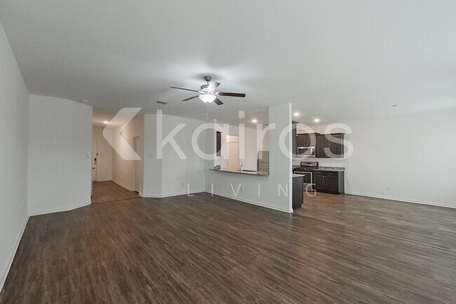 Building Photo - 914 Shady Brk