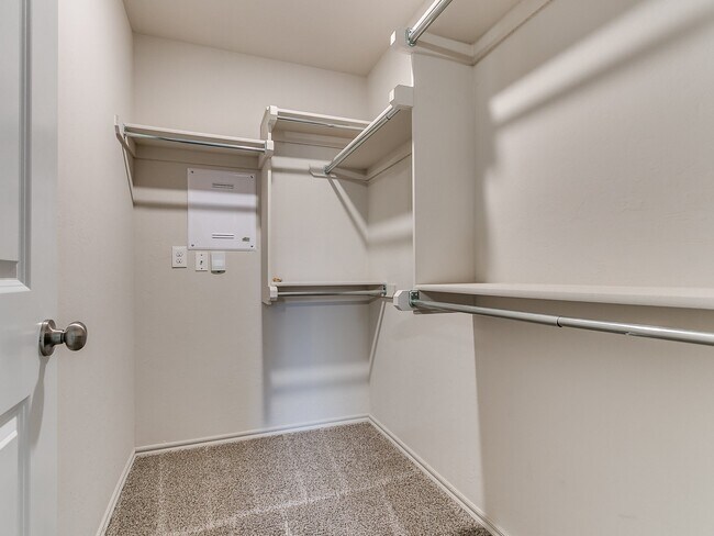 Building Photo - 3421 Pagoda Pead Dr