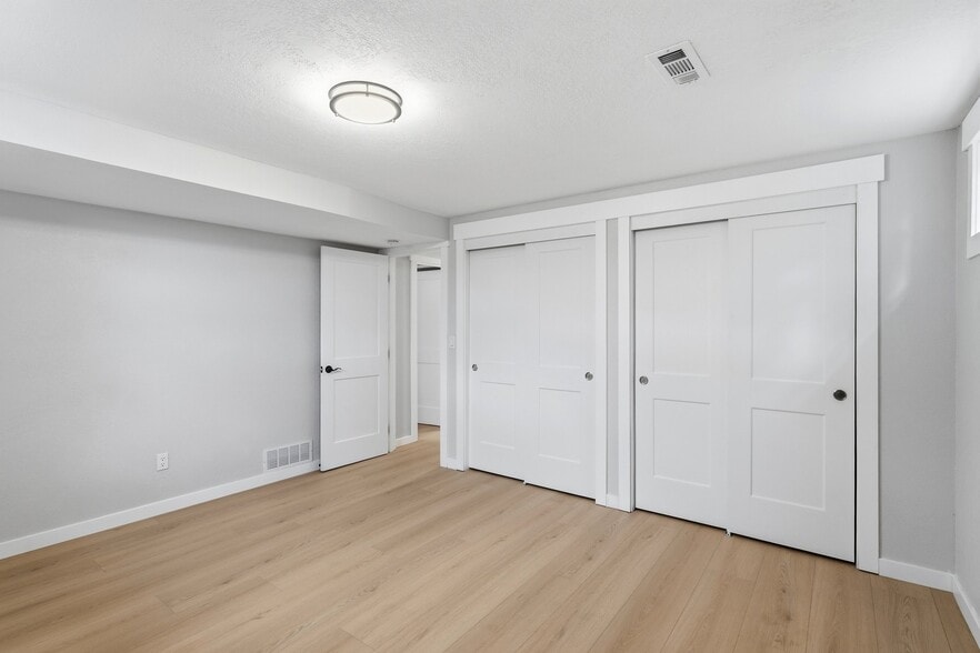 Building Photo - 5621 S Conklin Rd