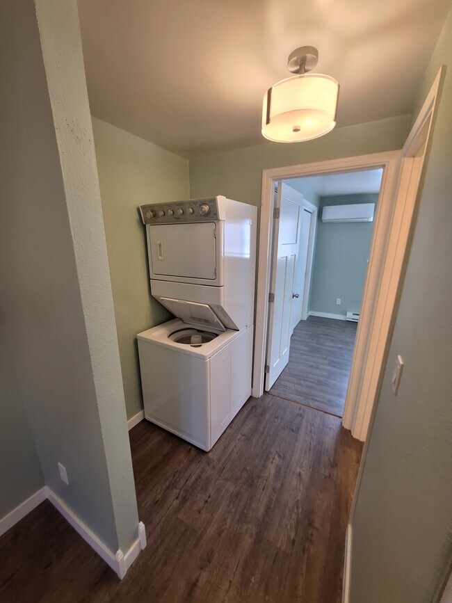 Hallway - 5124 SE Foster Rd