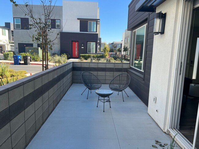 Building Photo - 3720 S Allston Paseo