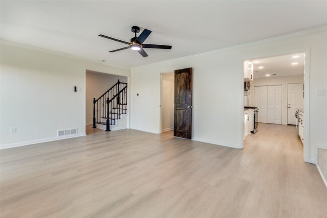 Building Photo - 1424 Stagecoach Dr