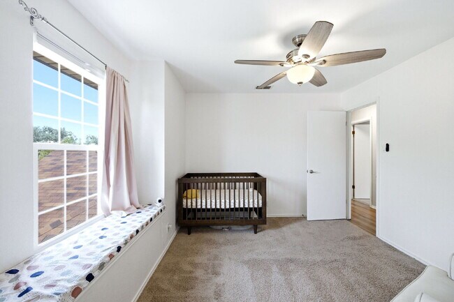 Building Photo - Updated home on a corner lot in a gated community!