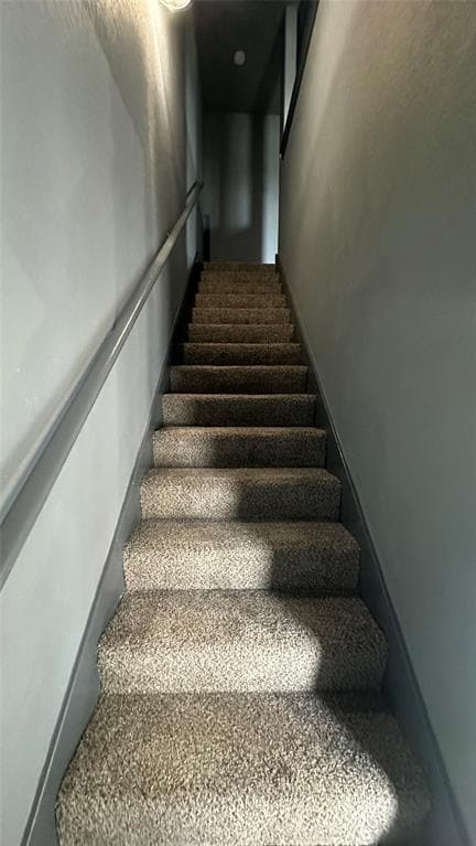 Building Photo - 38 Deer Ridge Rd