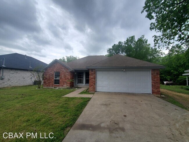 Building Photo - 3 br, 2 bath House - 504 E Buffalo St
