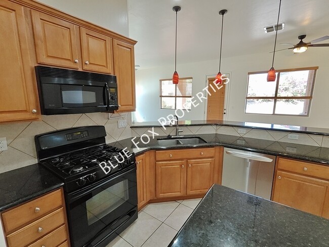Building Photo - 7063 W Autumn Dew Ct