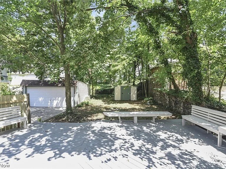Building Photo - 2231 Bellfield Ave
