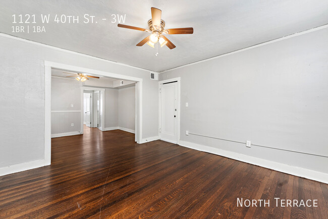 Building Photo - 1121 W 40th St