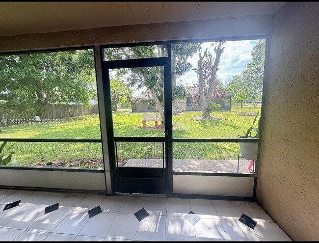 Building Photo - 1327 Riverside Cir