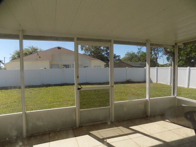 Building Photo - 920 Salerno Ct