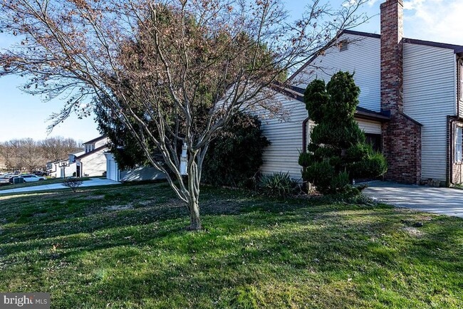 Building Photo - 801 High Plain Dr