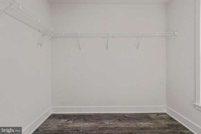 Building Photo - 14583 Lakestone Dr