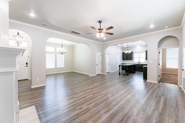 Building Photo - Modern 4-Bedroom Home in West Lubbock Just Blocks from new Frenship Schools