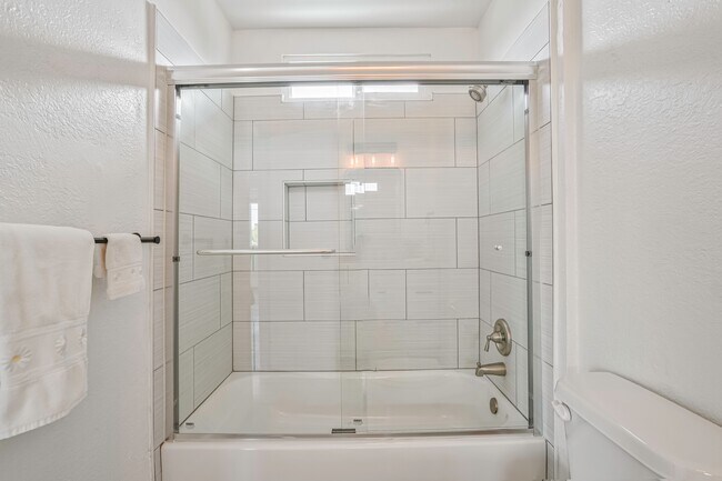 Building Photo - 4543 168th St